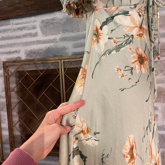 Bridgerton vibes sage green floral satin Nordstrom dress, fully lined - Picture 5 of 9